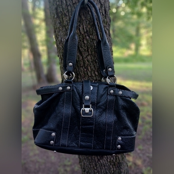 Jones New York Handbags - Gorgeous Black Leather Bag